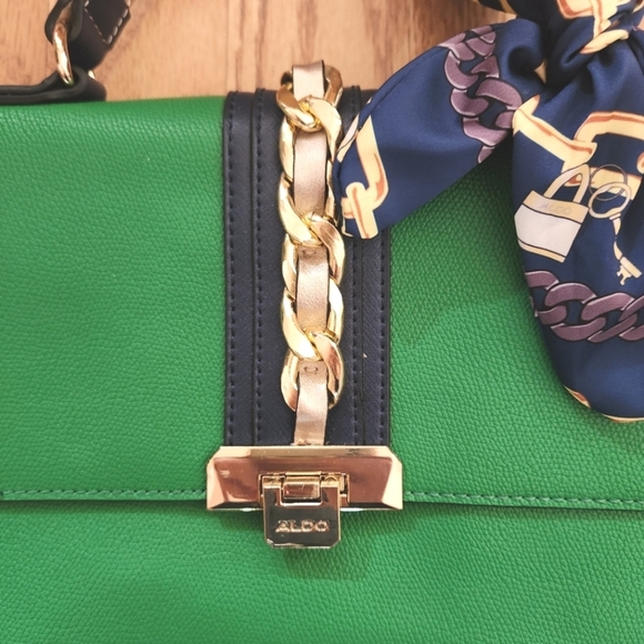 EUC Aldo Green and Navy Handbag with Chain Detail - Picture 3 of 7
